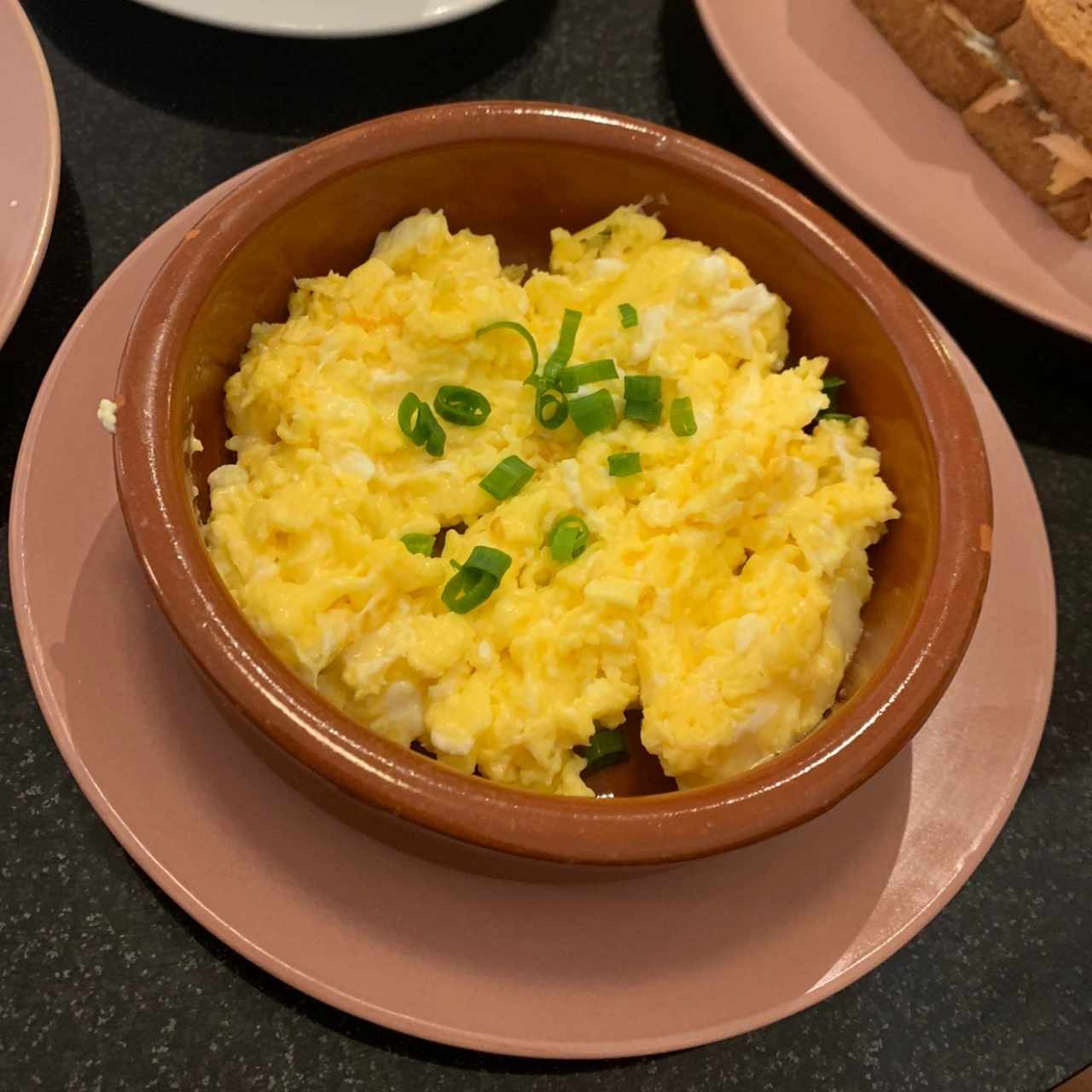 Desayunos - Cheesy Scramble