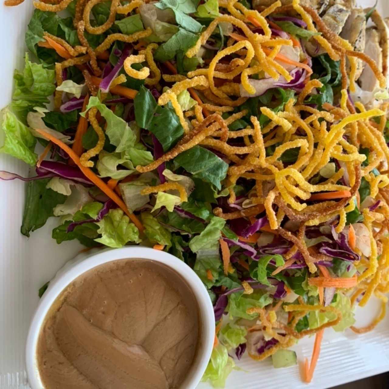 Ensalada thai de pollo