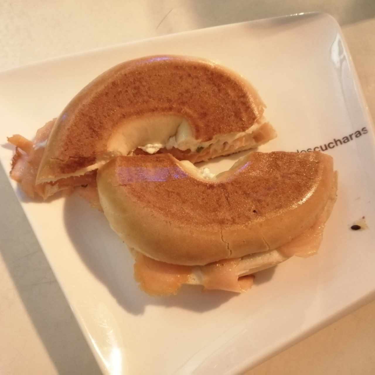 Salmón Bagel