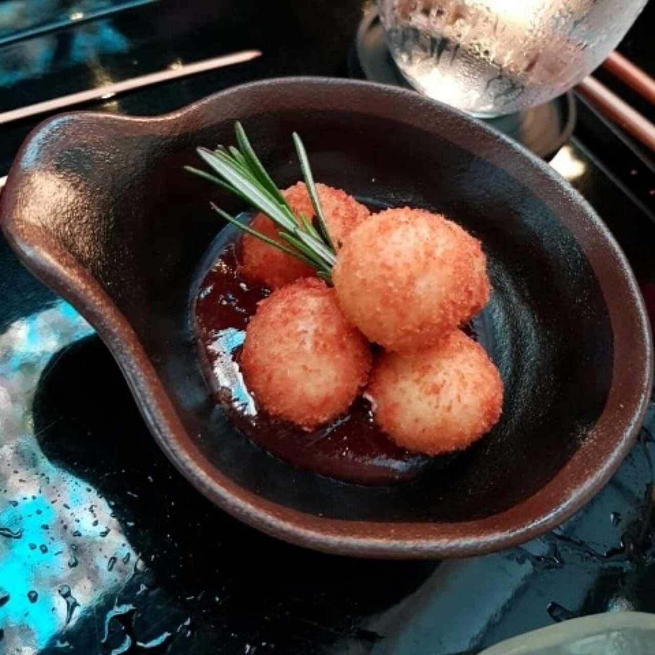 CROQUETA DE QUESO DE CABRA