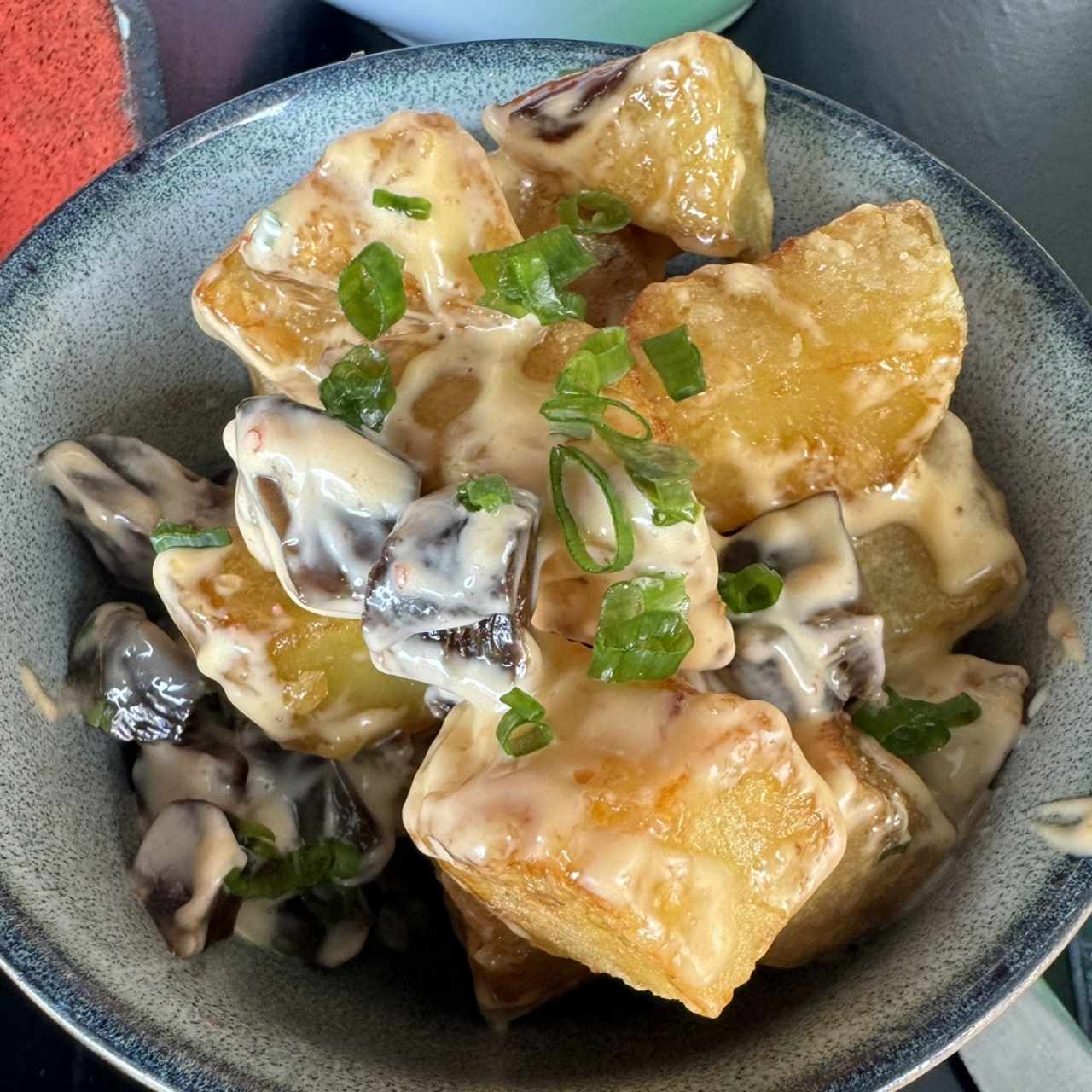 Papas Fritas Trufadas con Queso Parmesano