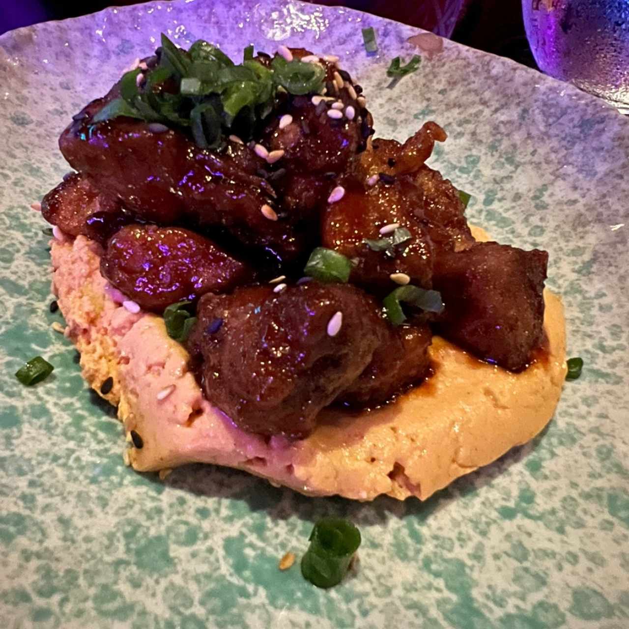 COSTILLAS HUMMUS