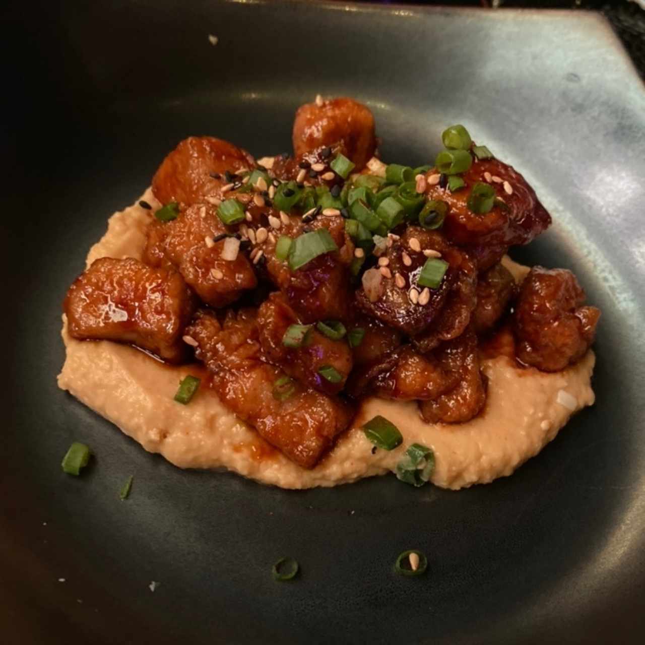 COSTILLAS HUMMUS