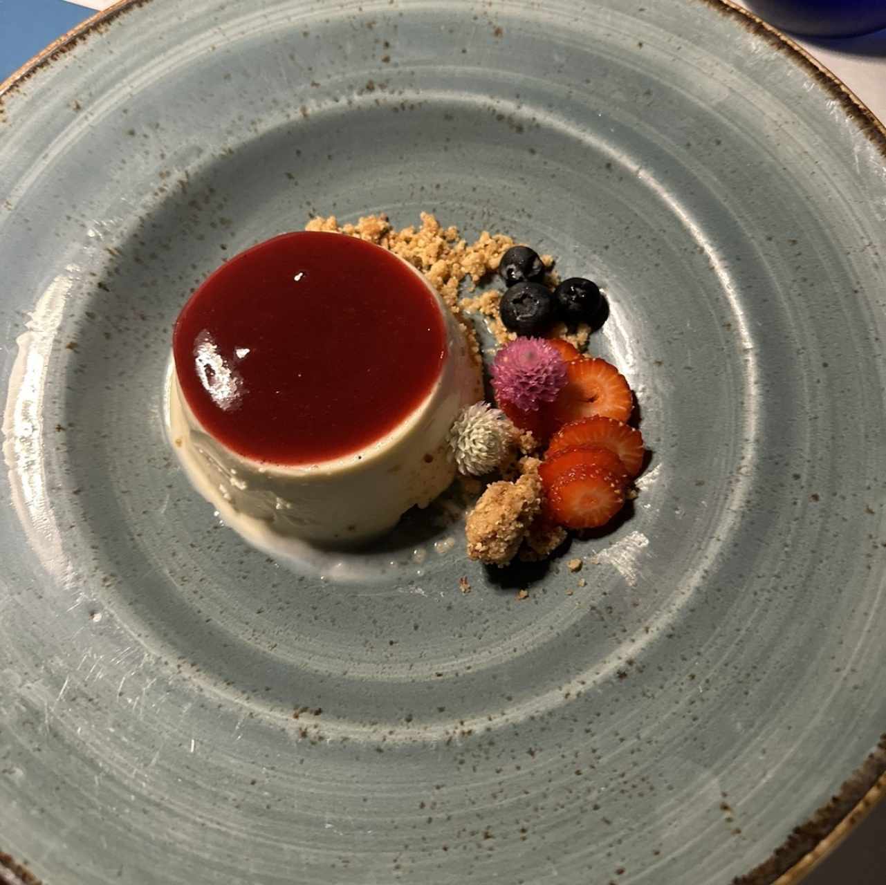 Panna cotta con Fritos rojos