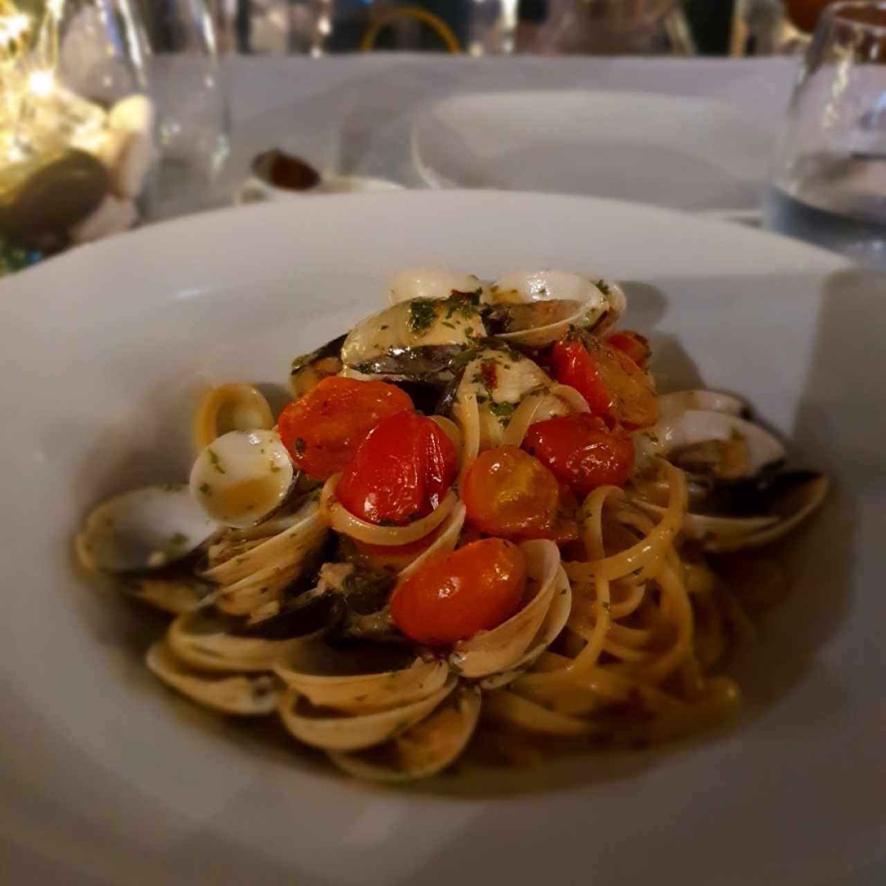 Primi Piatti - Linguine Alle Vongole