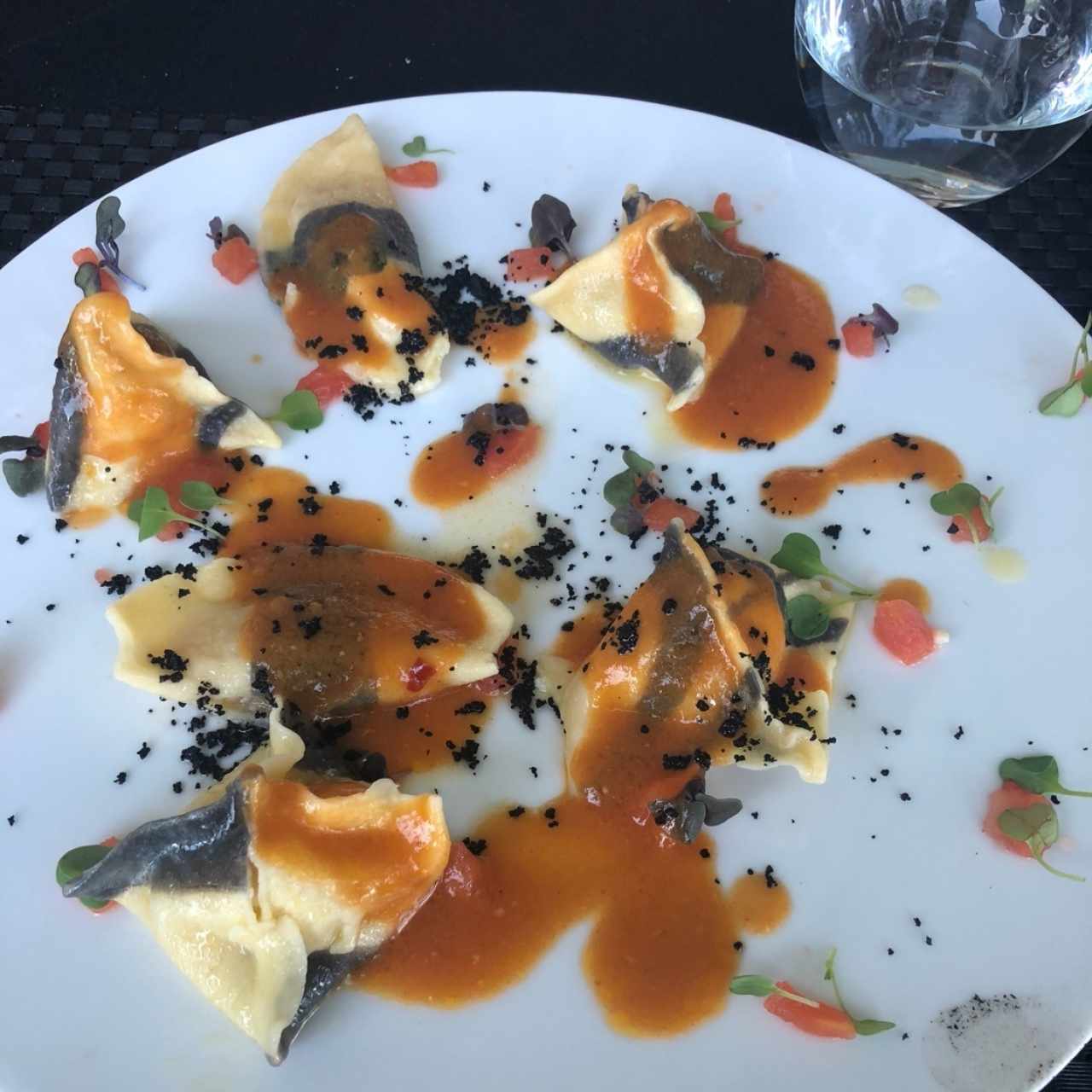 raviolis de langosta ( muy escaso el plato) 