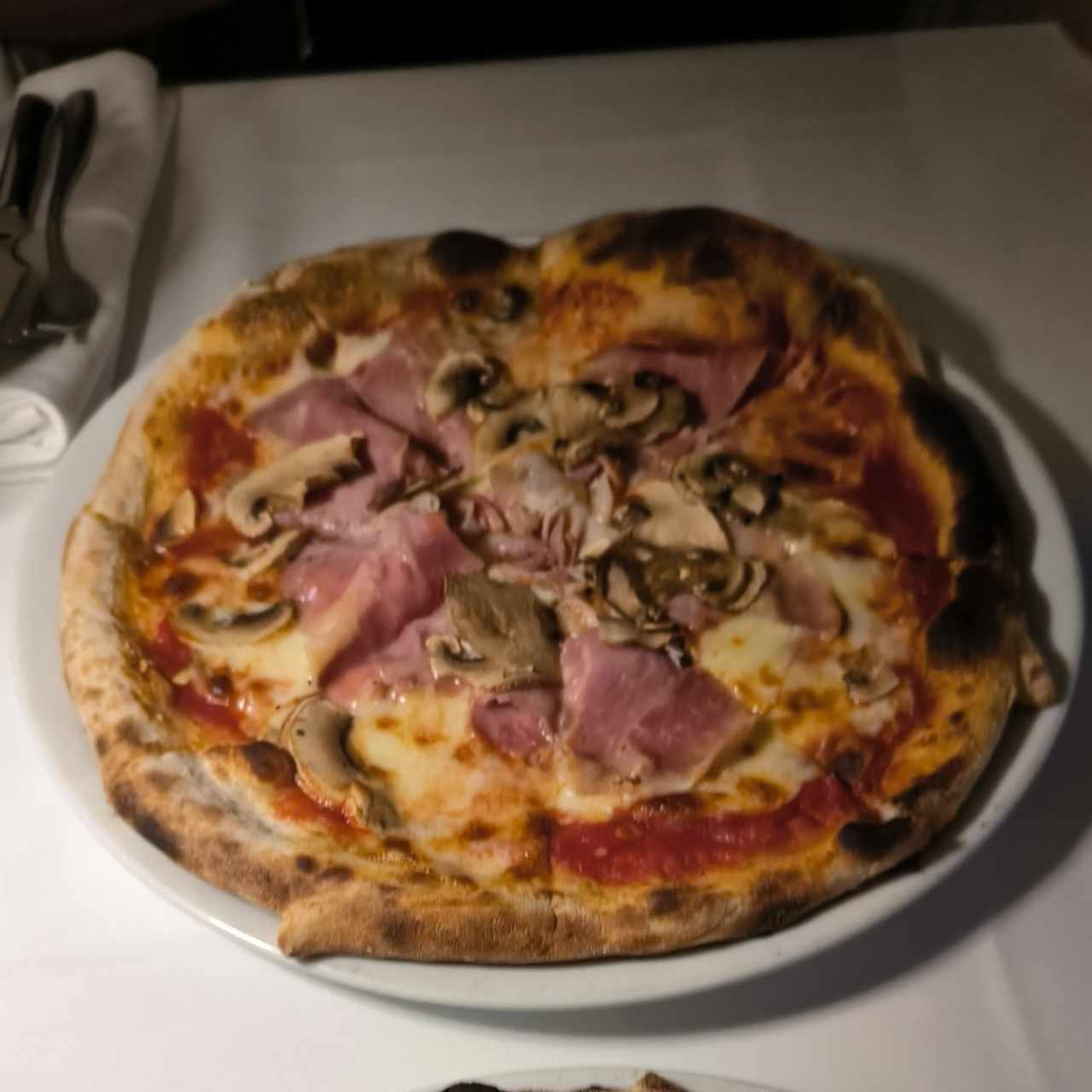 pizza prosciutto e funghi