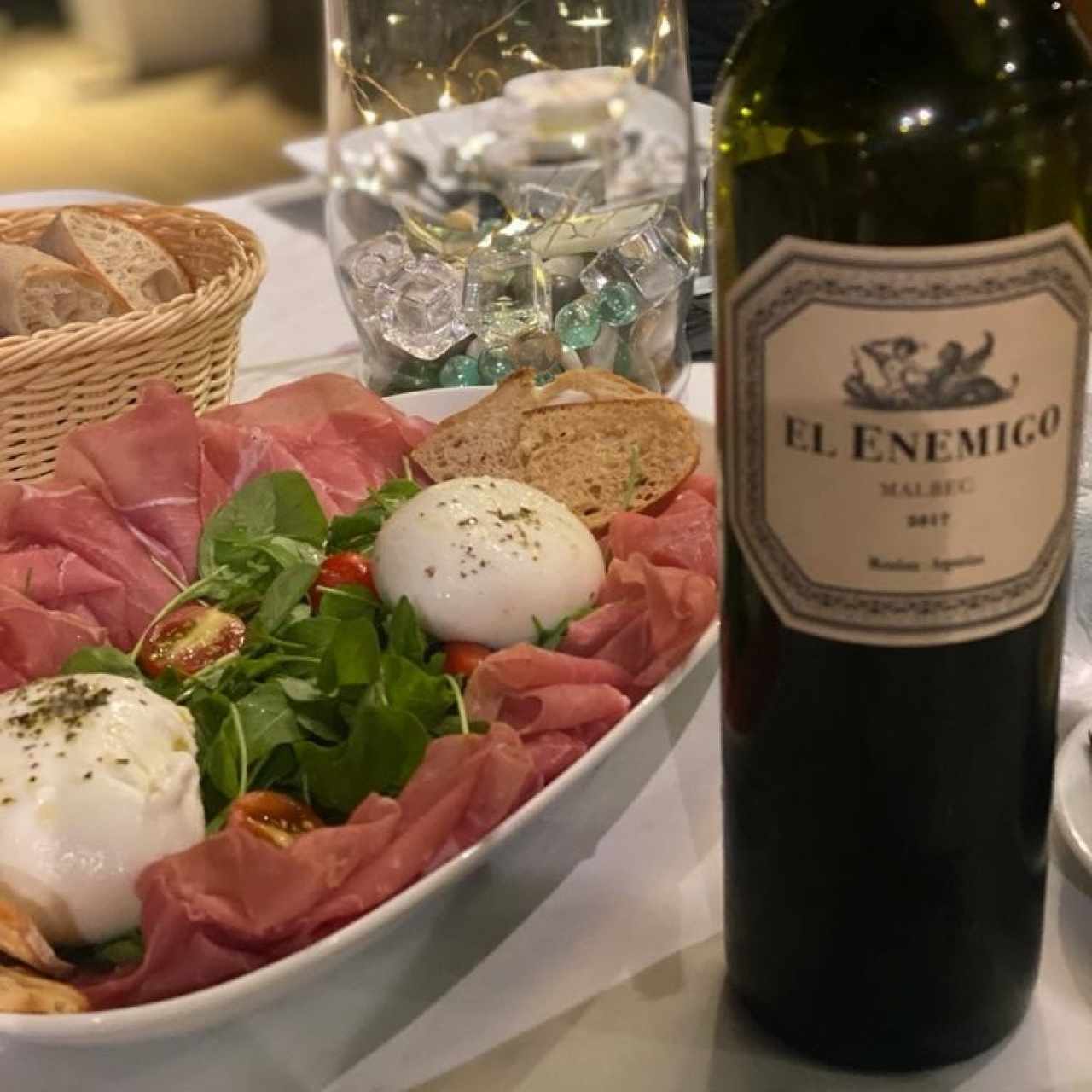 Anti Pasti - Burrata con Prosciutto