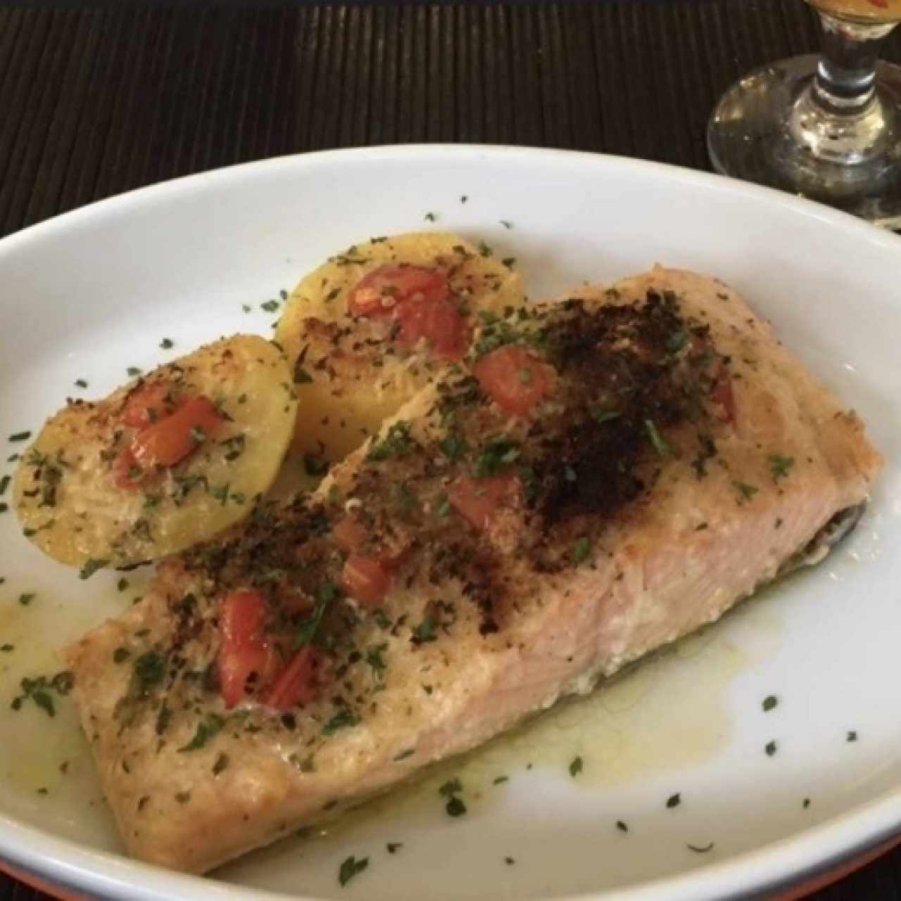 Salmón gratinado