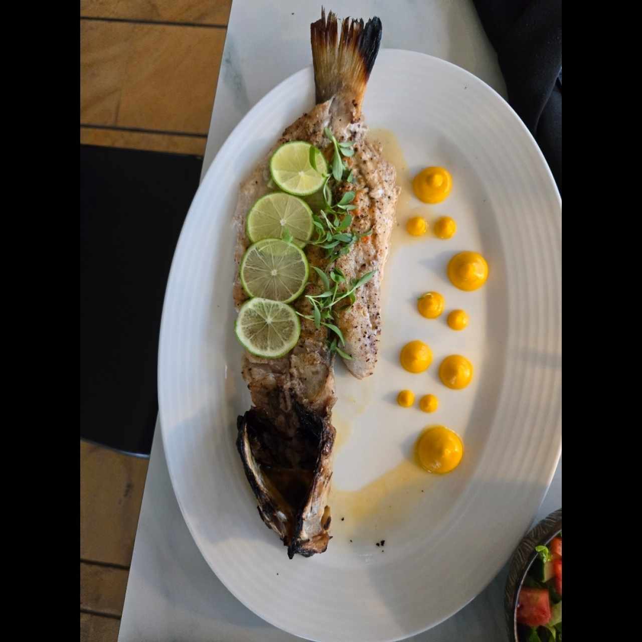 pescado completo
