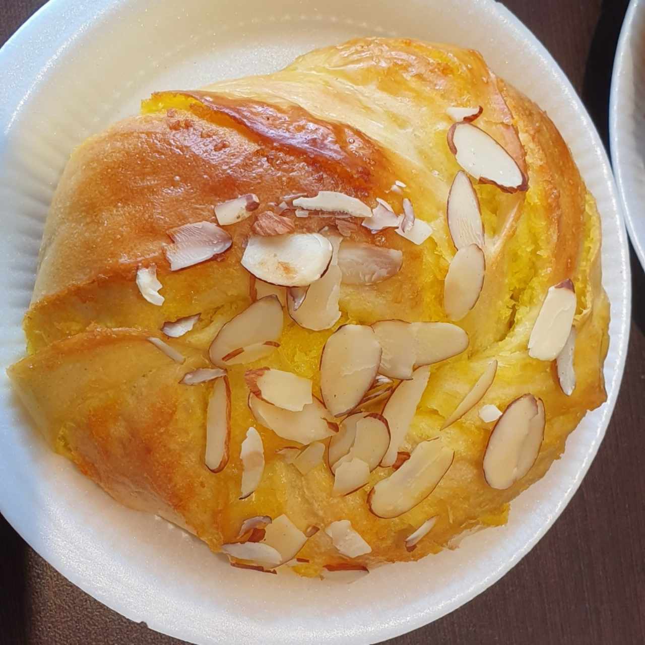 pan de coco con almendras