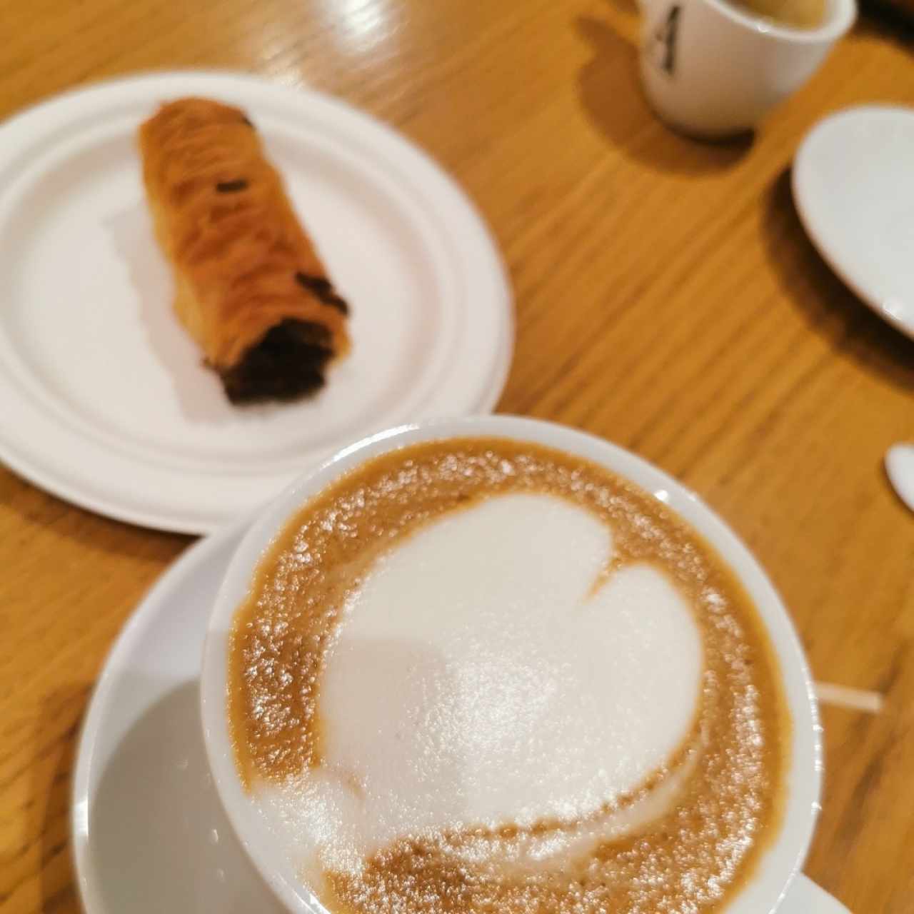 capuchino y Baklava de nutella