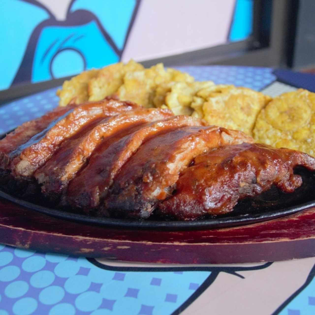 Ribs con patacones