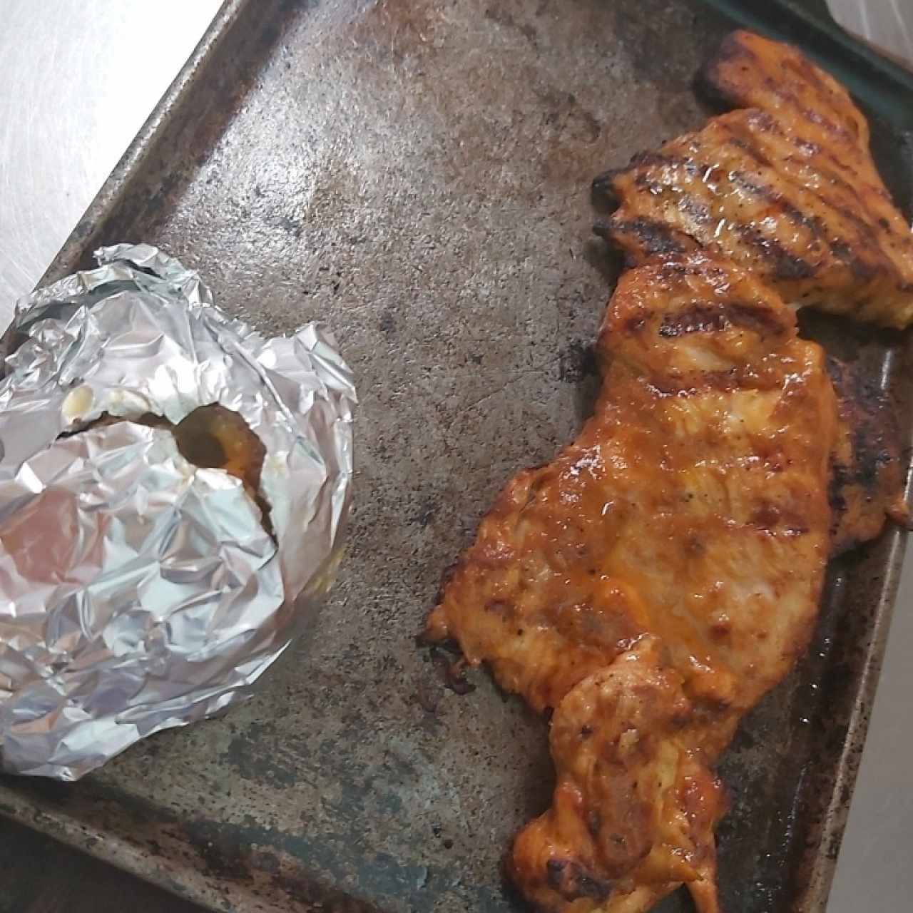 pollo y papa asada