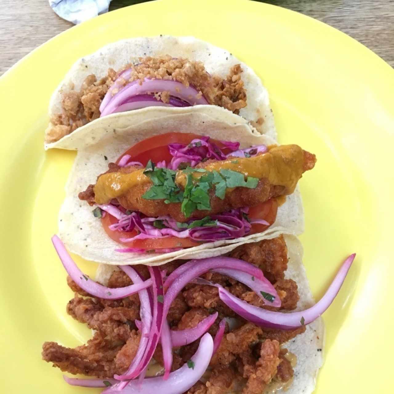 Taco Cochinita Pibil, Mariachi Chorrillo y Calamar.