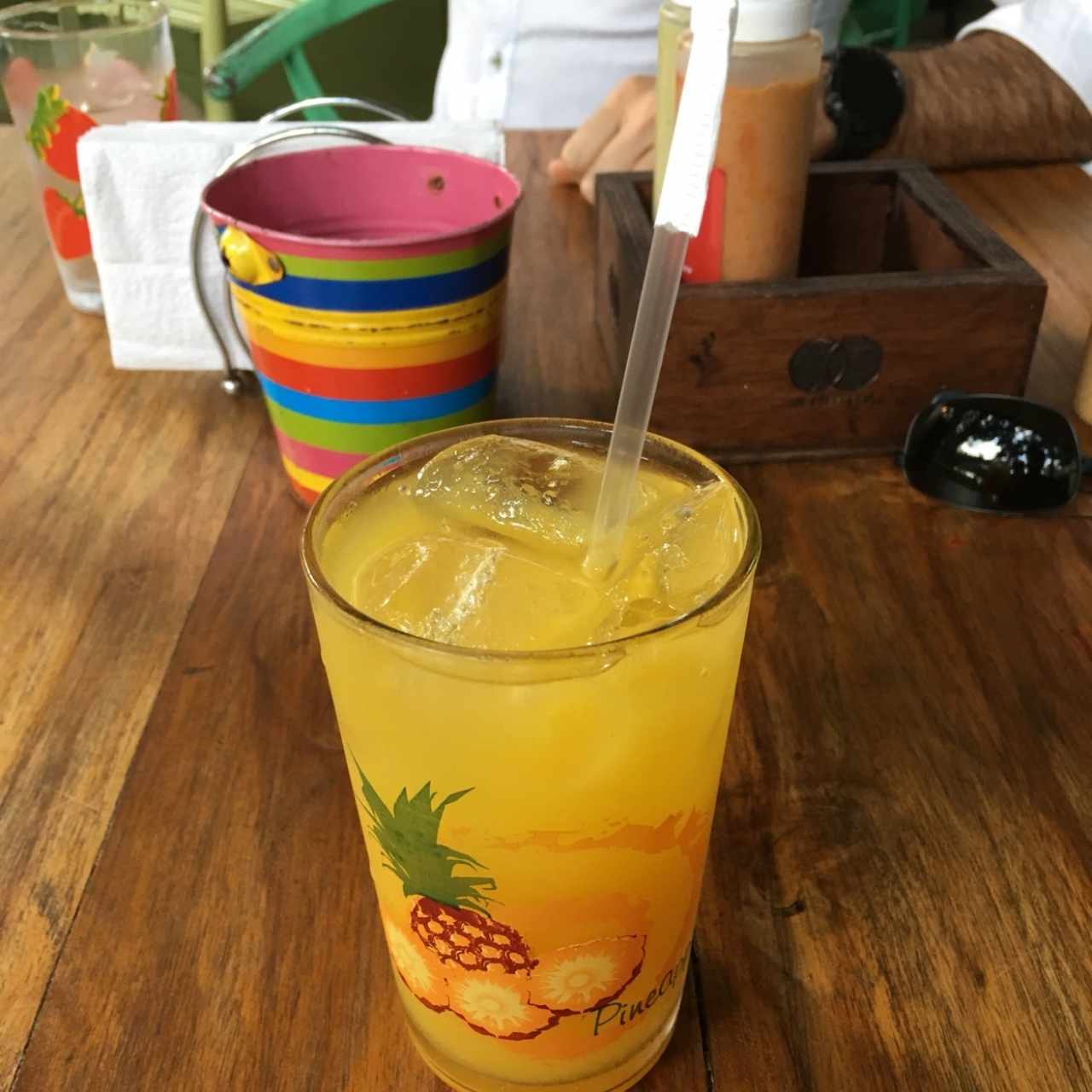 Jugo de piña con guanábana 