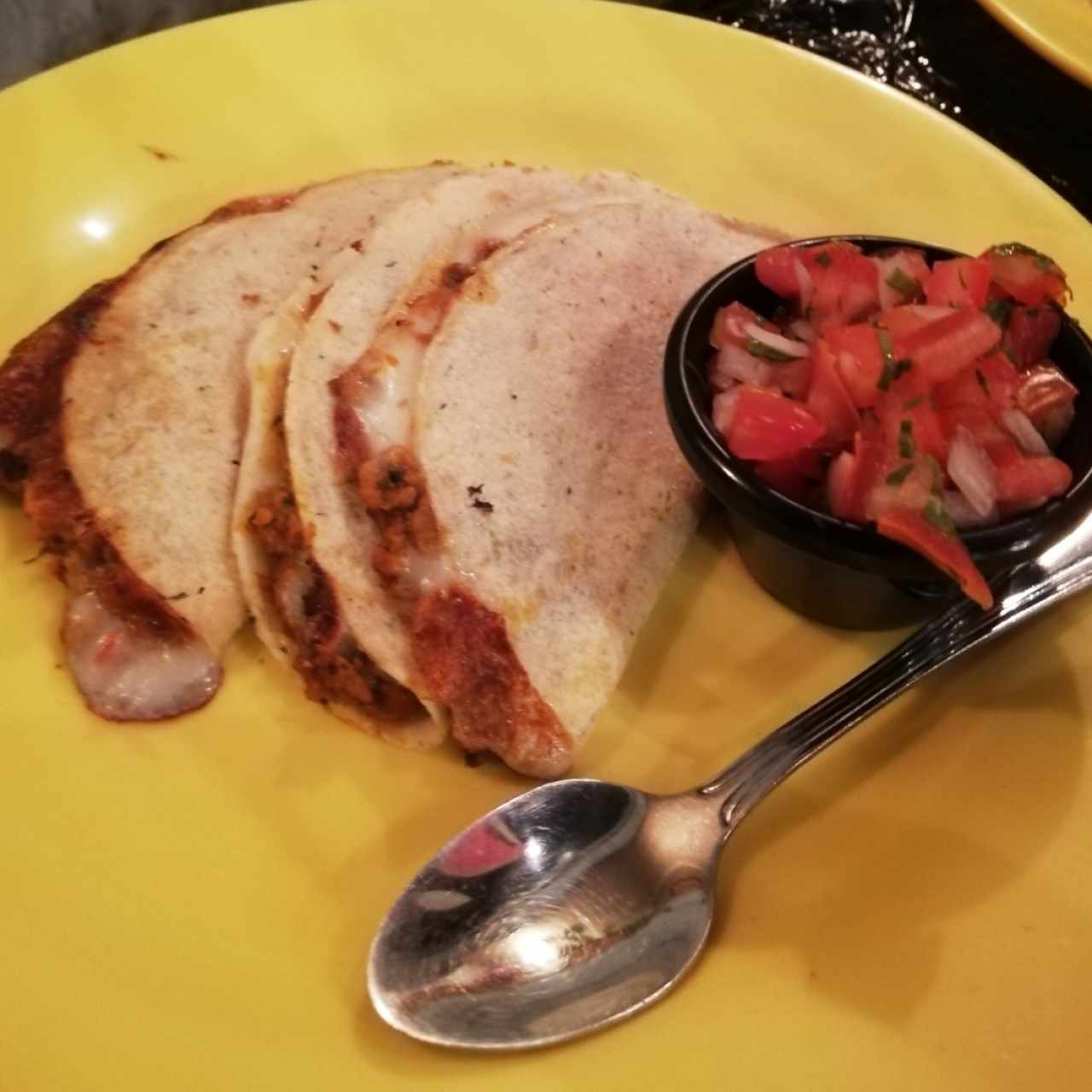 quesadillas de chorizo 