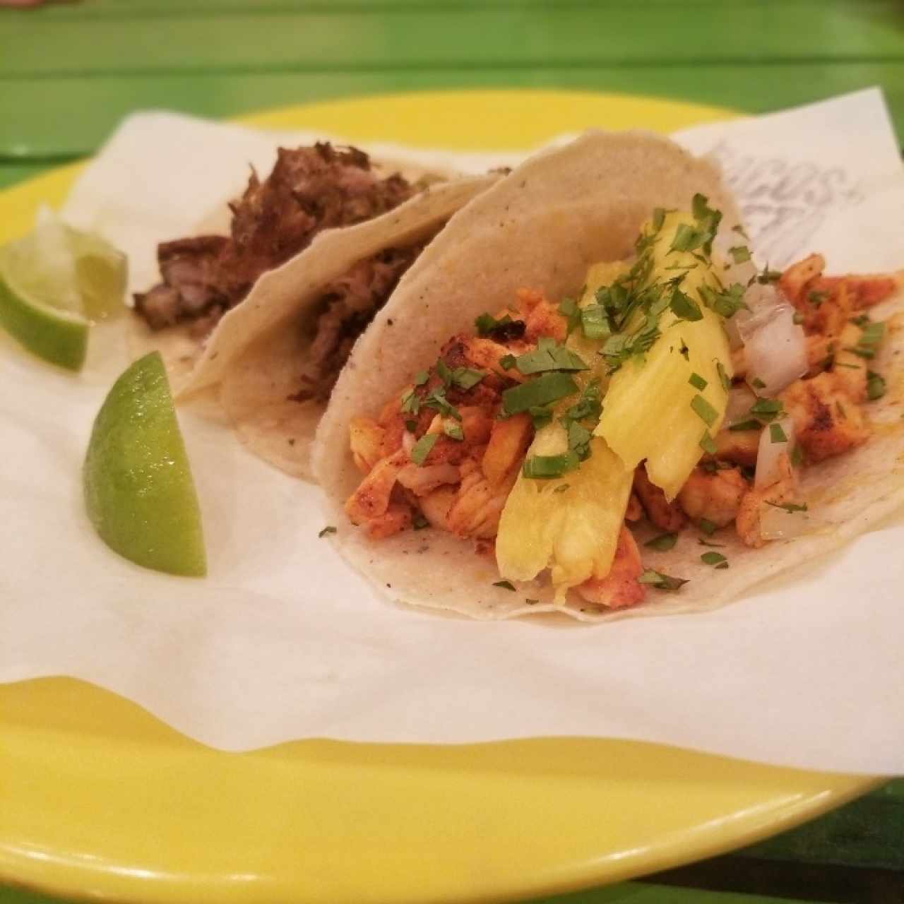 3x 10$ tacos al pastor y carnitas