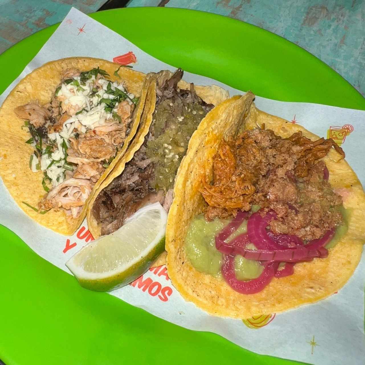 Tacos Pollo Pistolero, Carnitas y Cochinita Pibil