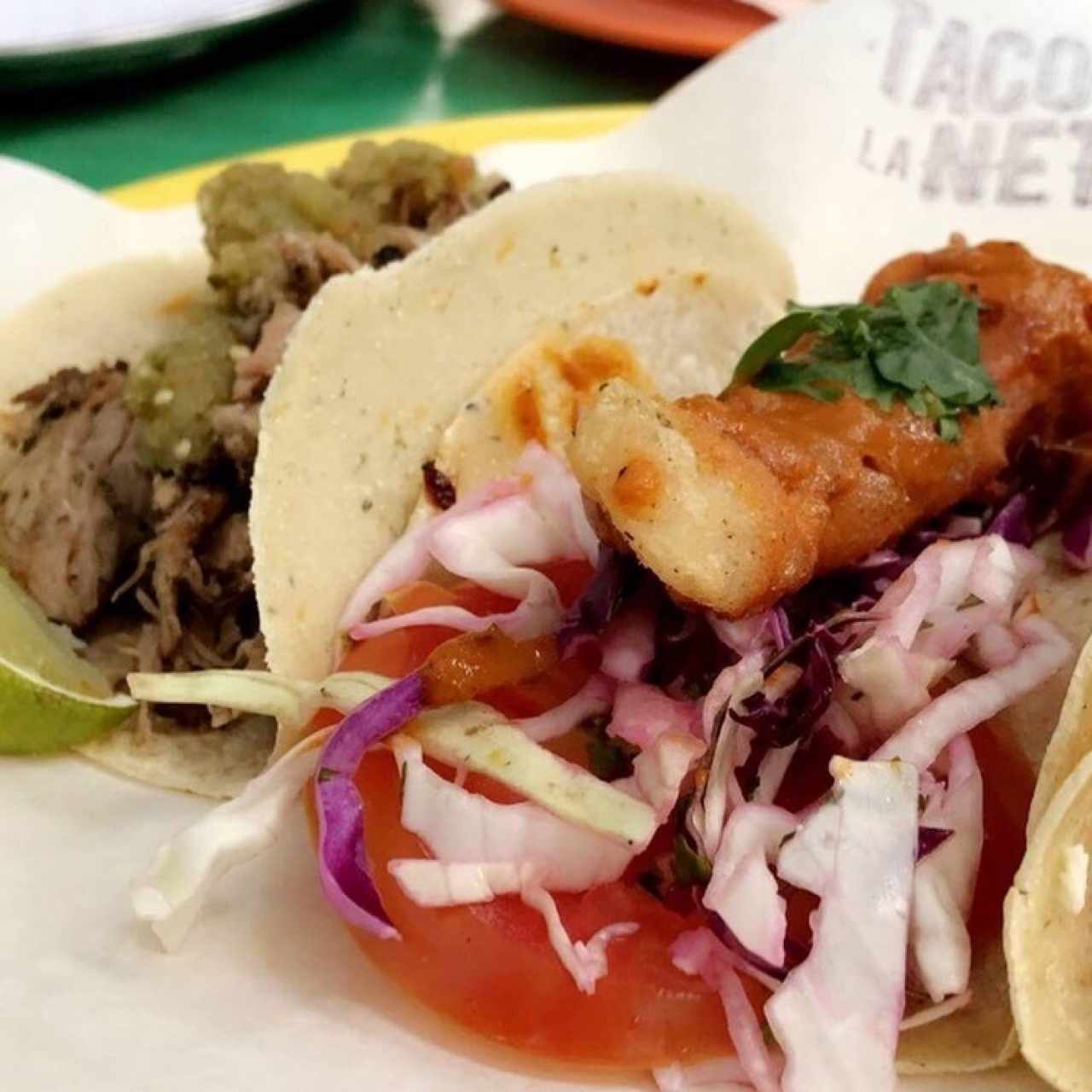 Tacos (a la derecha el de mariachi chorrillo)