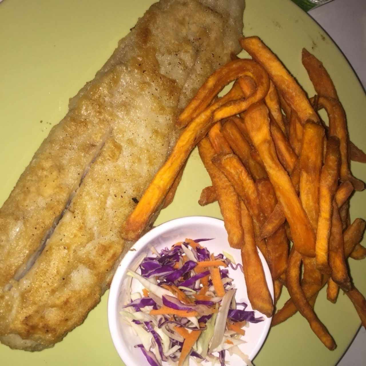 Filete de Corvina con Papitas de Camote