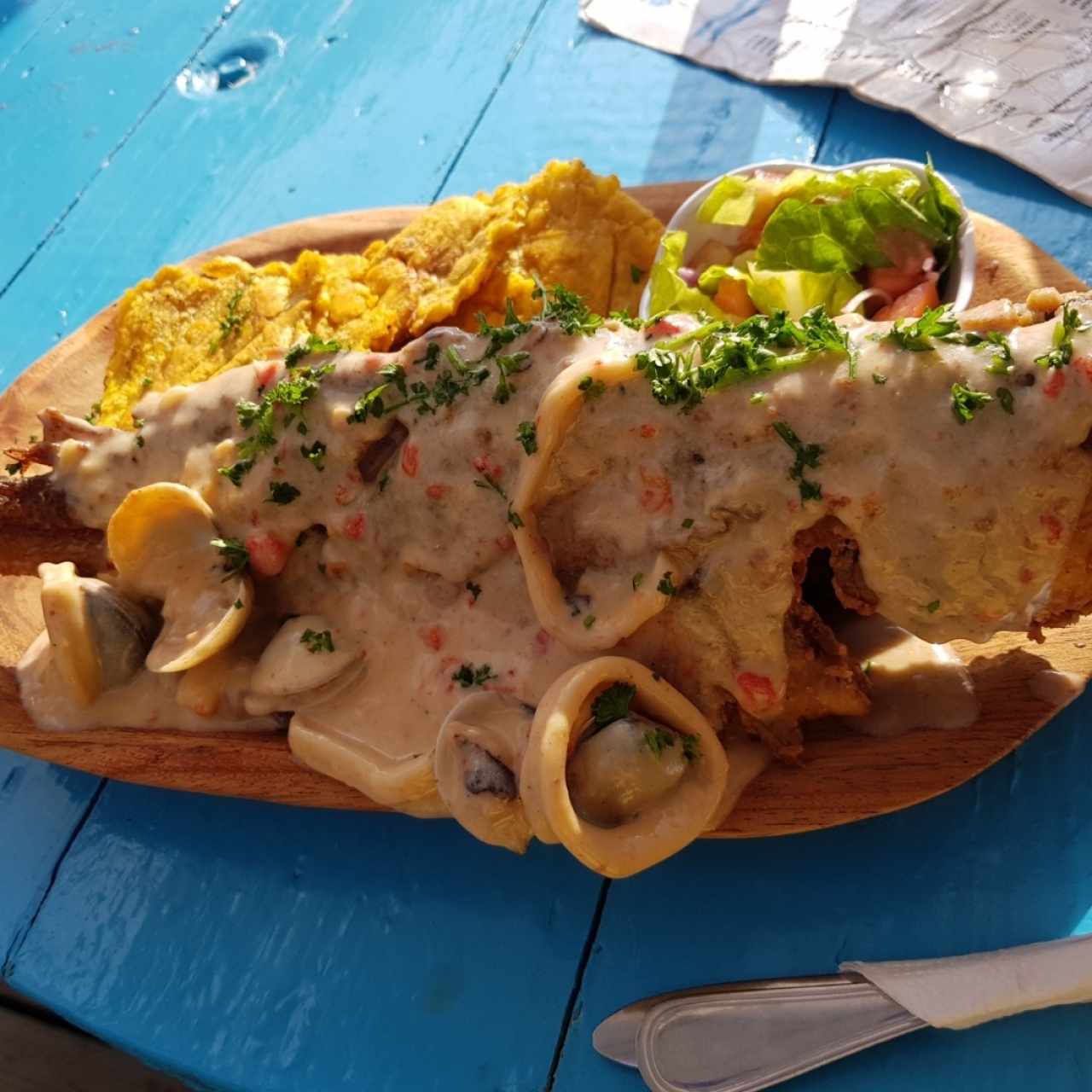 Pescado con mariscos