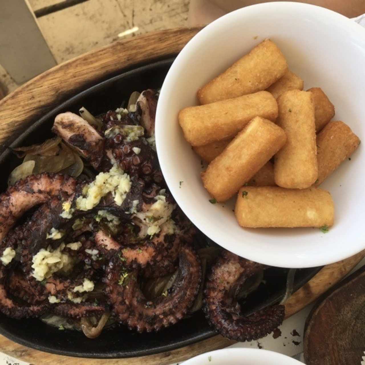 Pulpo al carbón