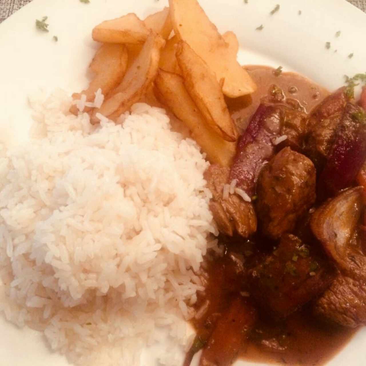 lomo saltado