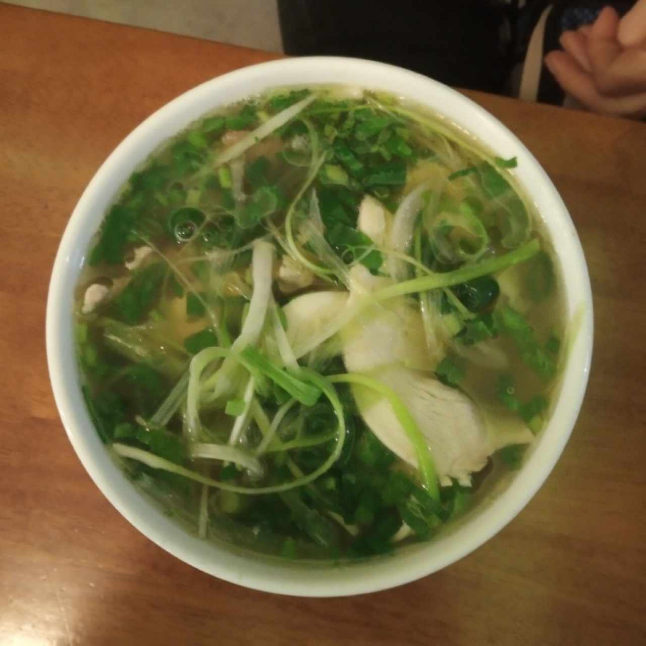 pho pequeño de pollo