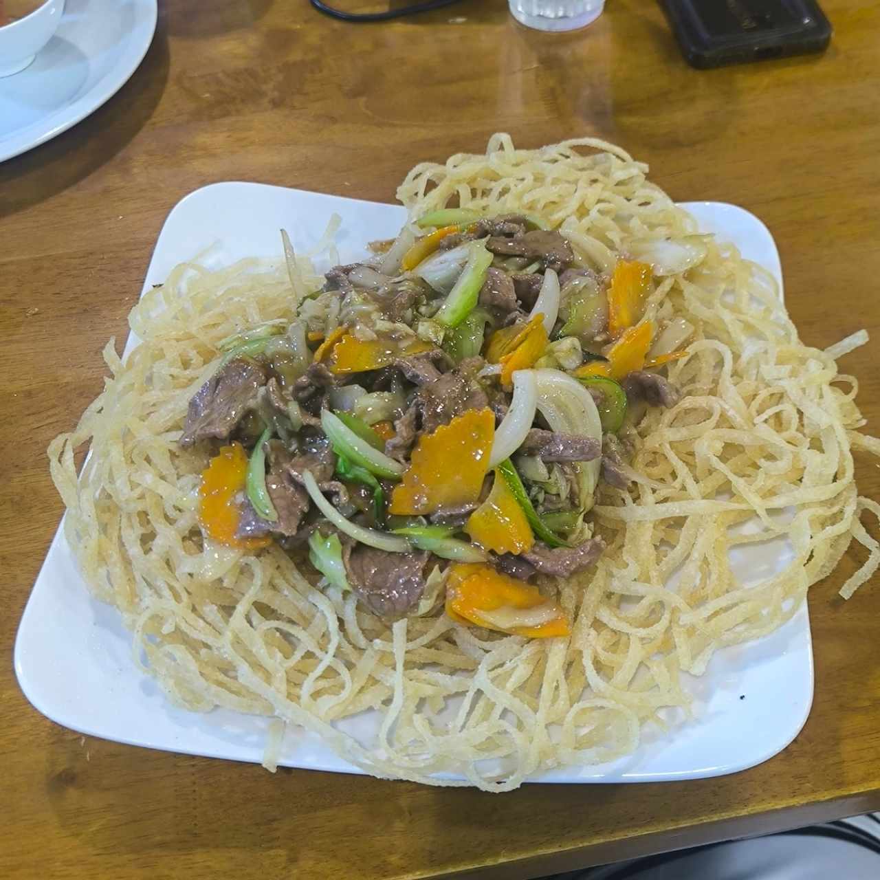 Pha Frito Crujiente con Carne