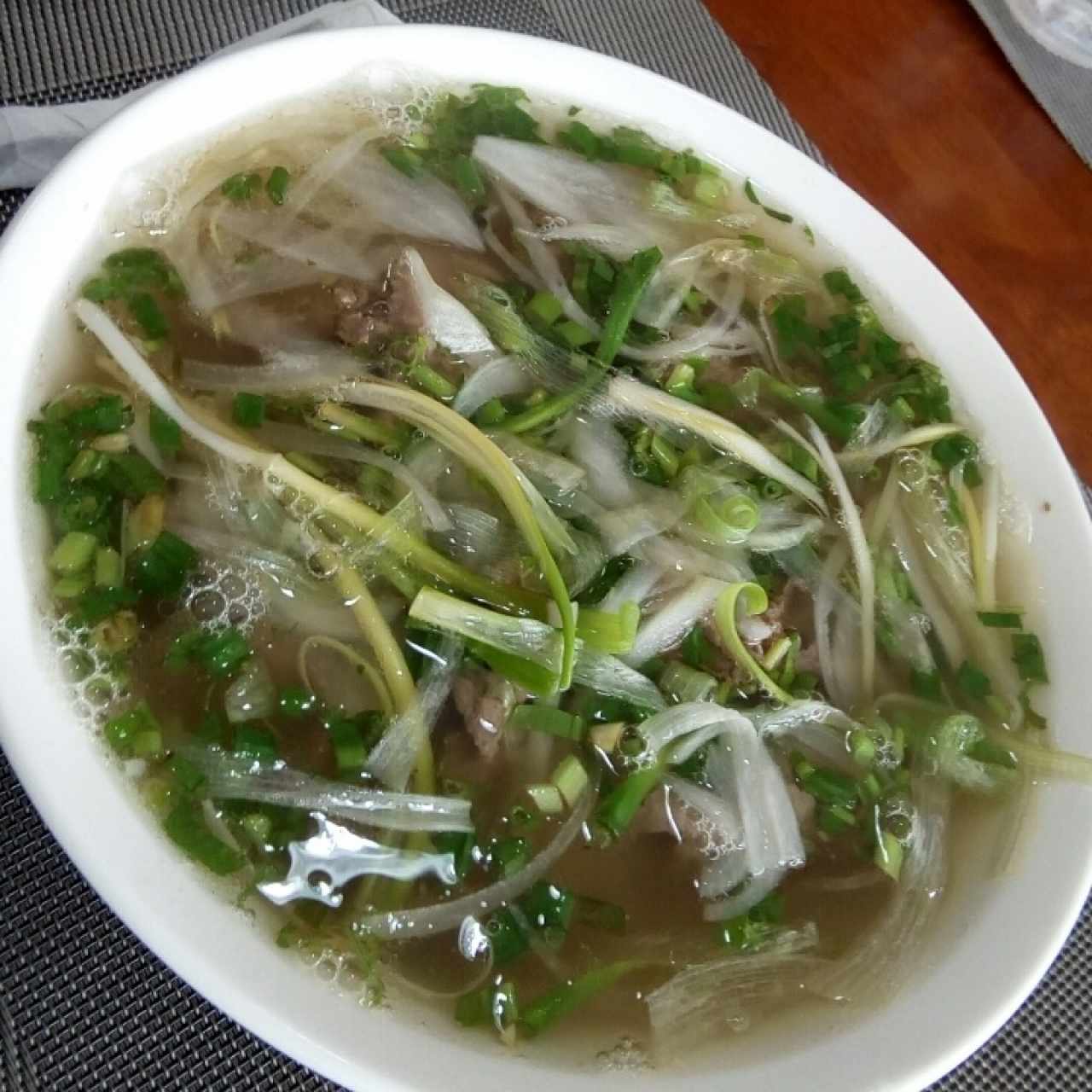 Pho de carne salteada