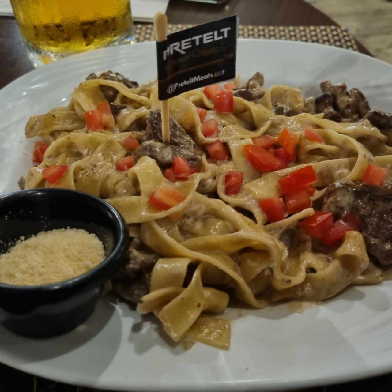 fettuccine con carne