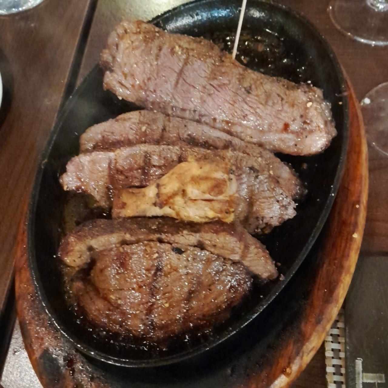 PARRILLADA PANAMA BEEF (para 4 personas)