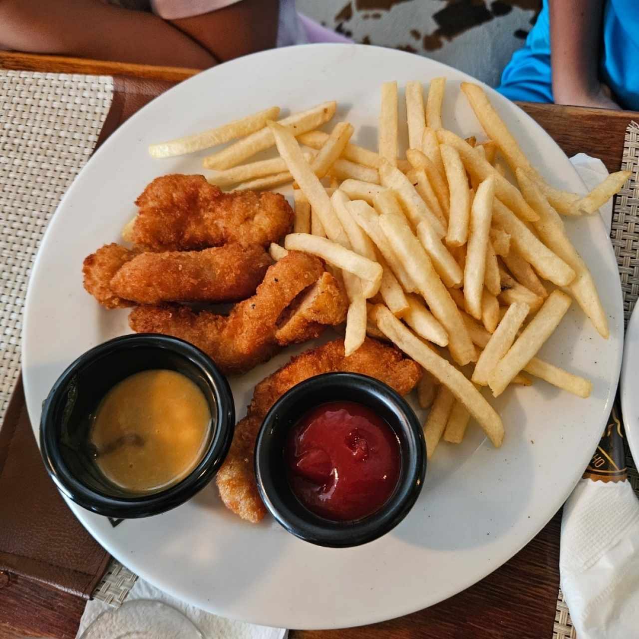 KIDS - CHIKEN TENDERS