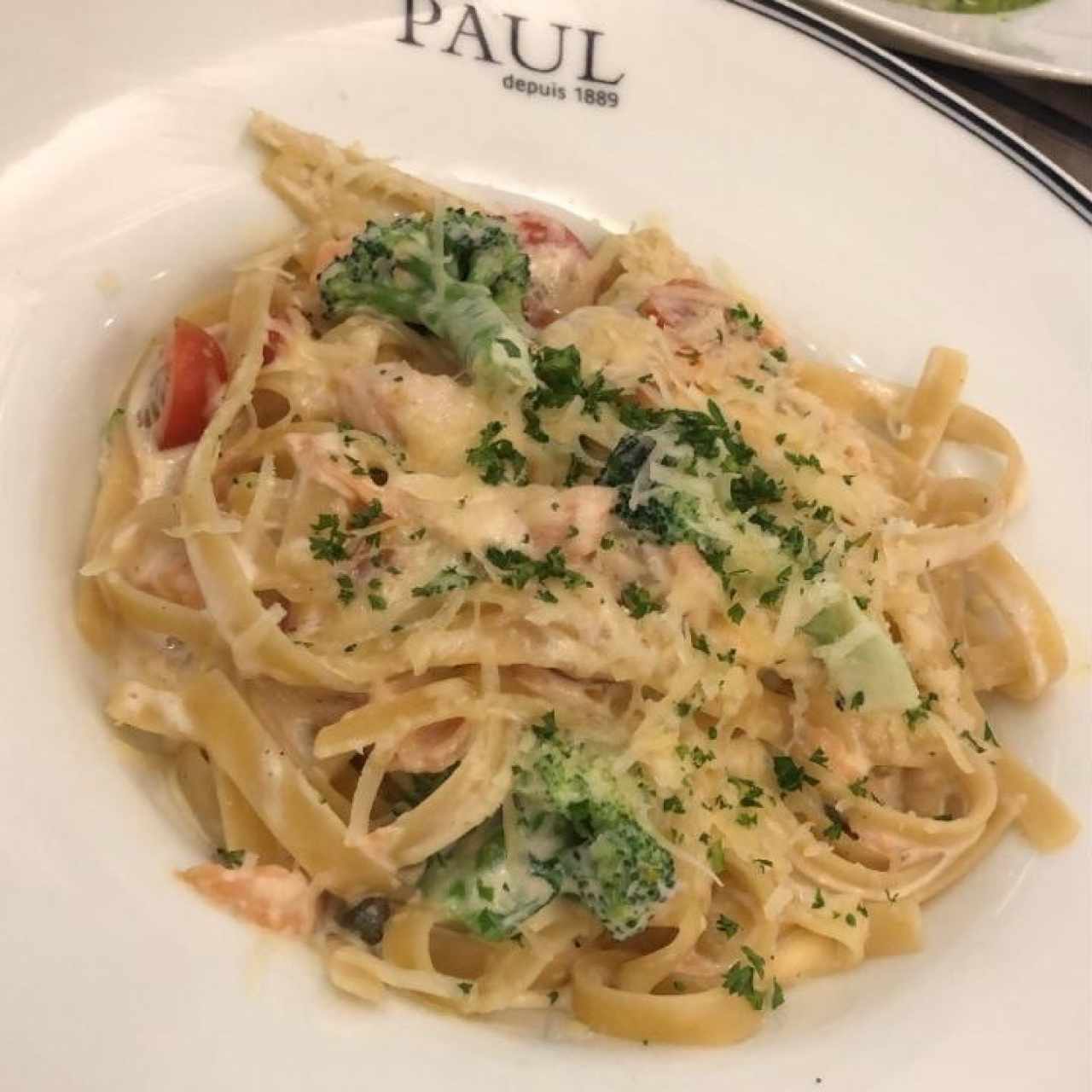 fetuccini con salmon