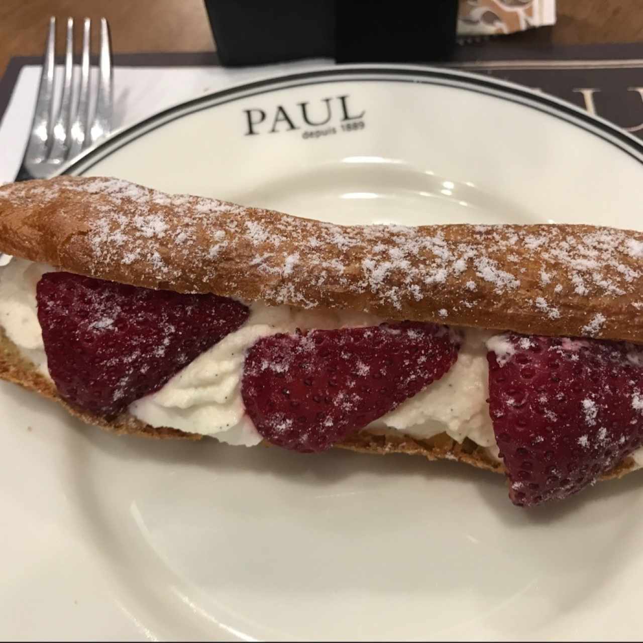 Eclaire de Fresa