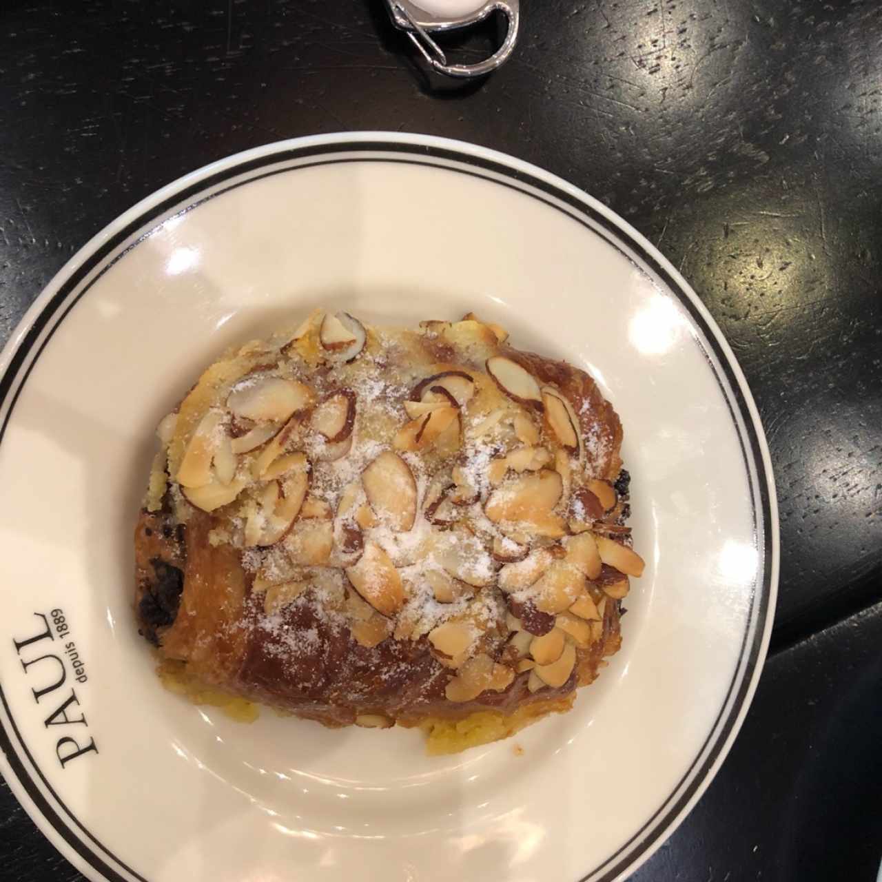 Pan de Chocolate con Almendras