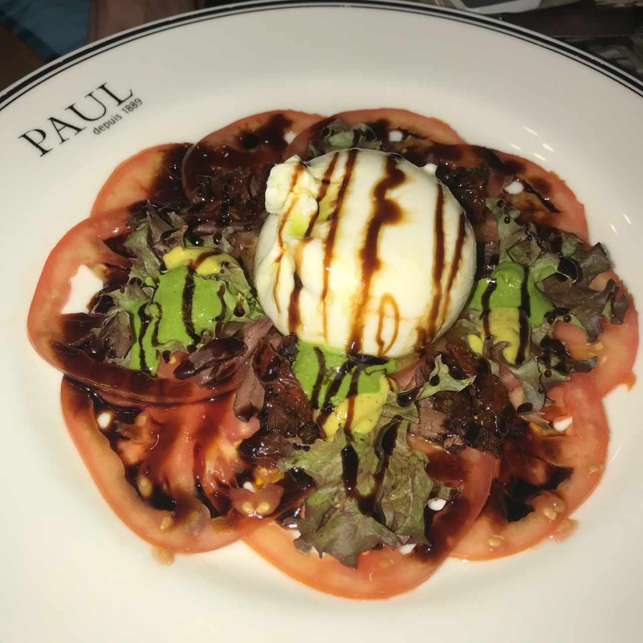 burrata con ensalada, buena