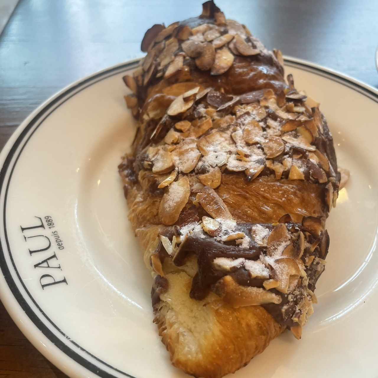 Croissant de chocolate