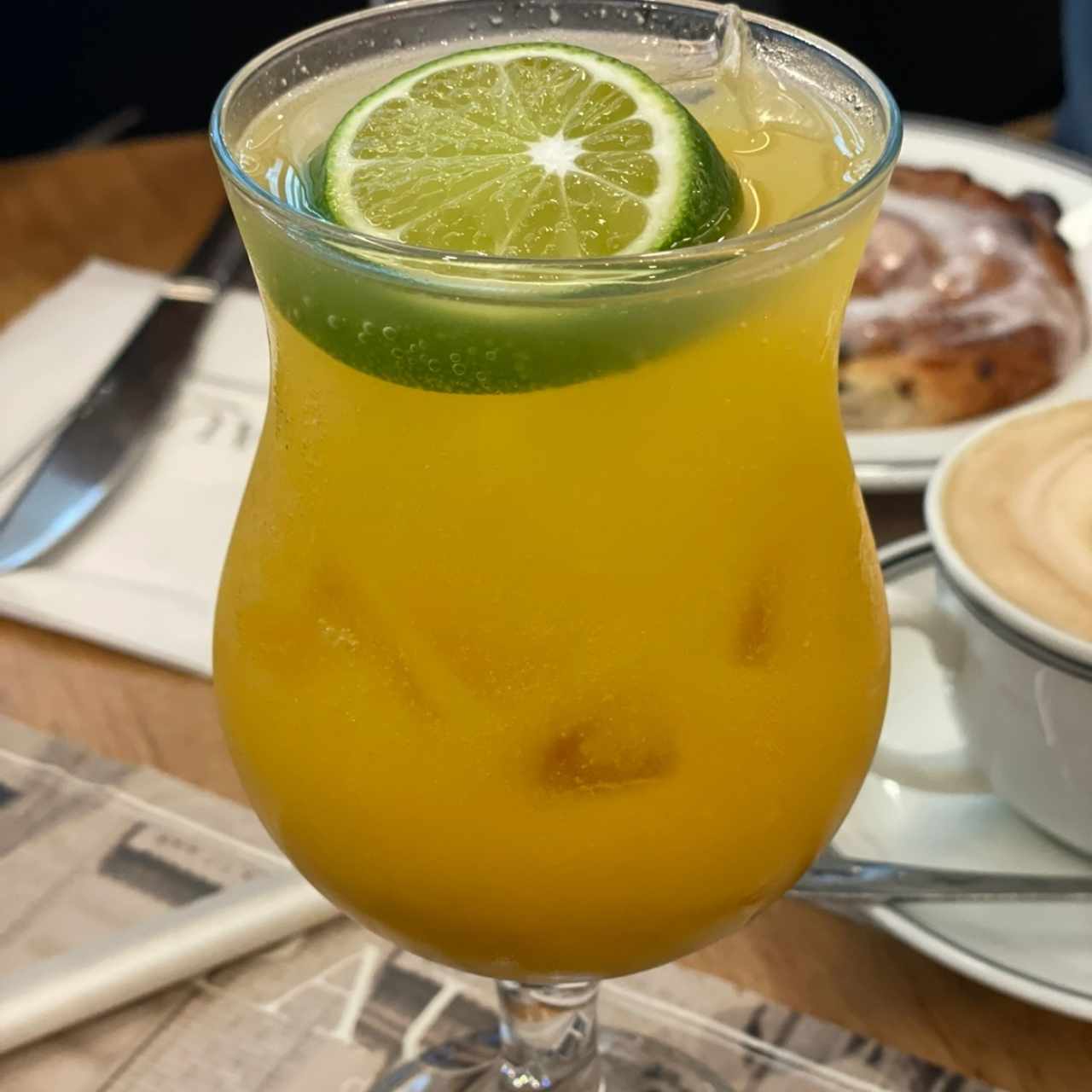 Jugo de maracuyá y mango