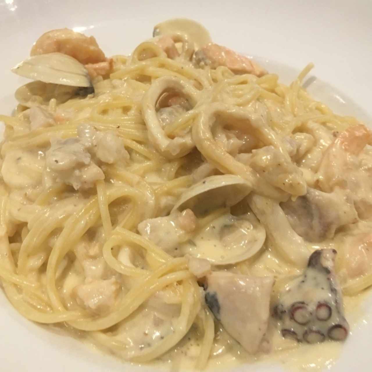 Spageti a la pescatore