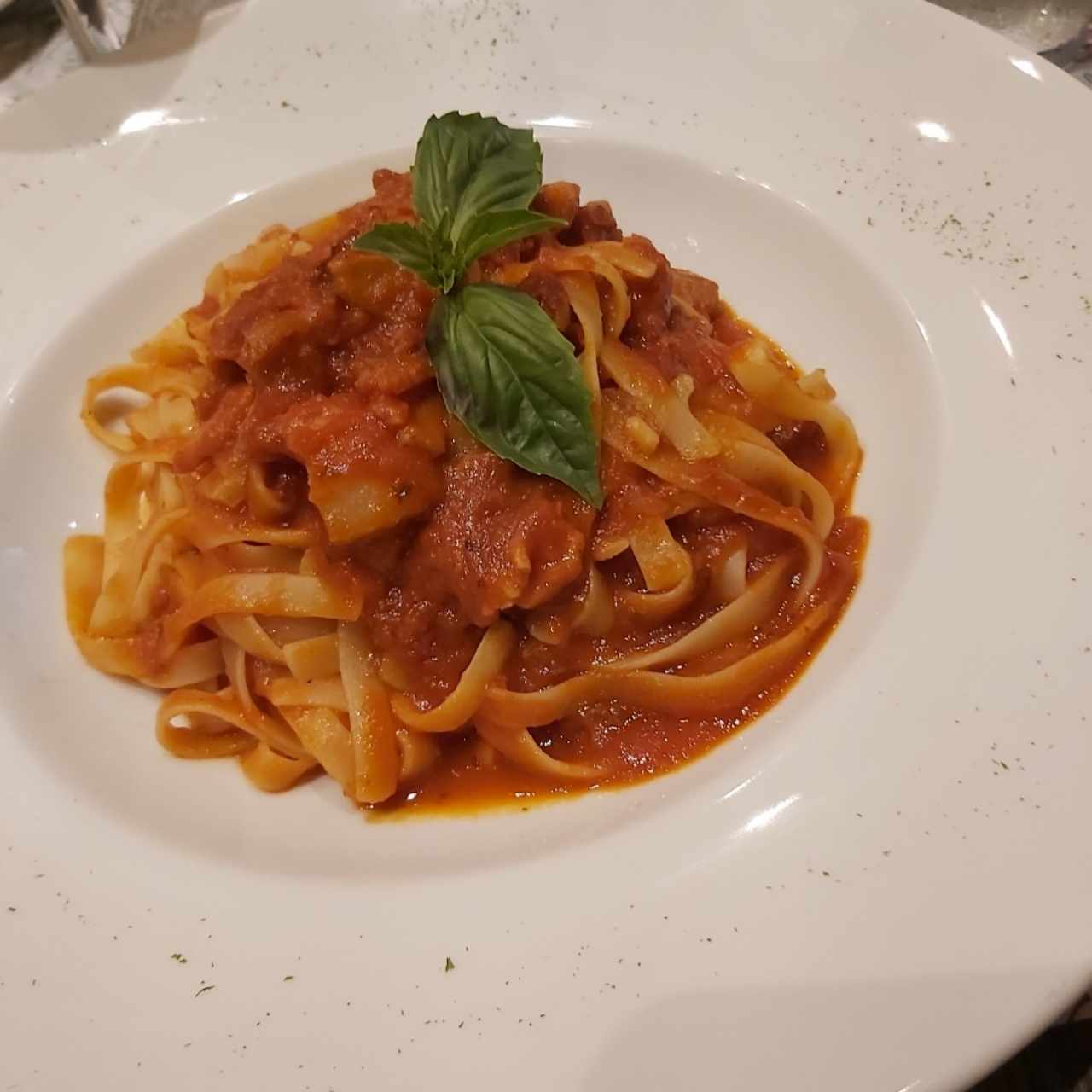 Fetuccini a la amatriciana