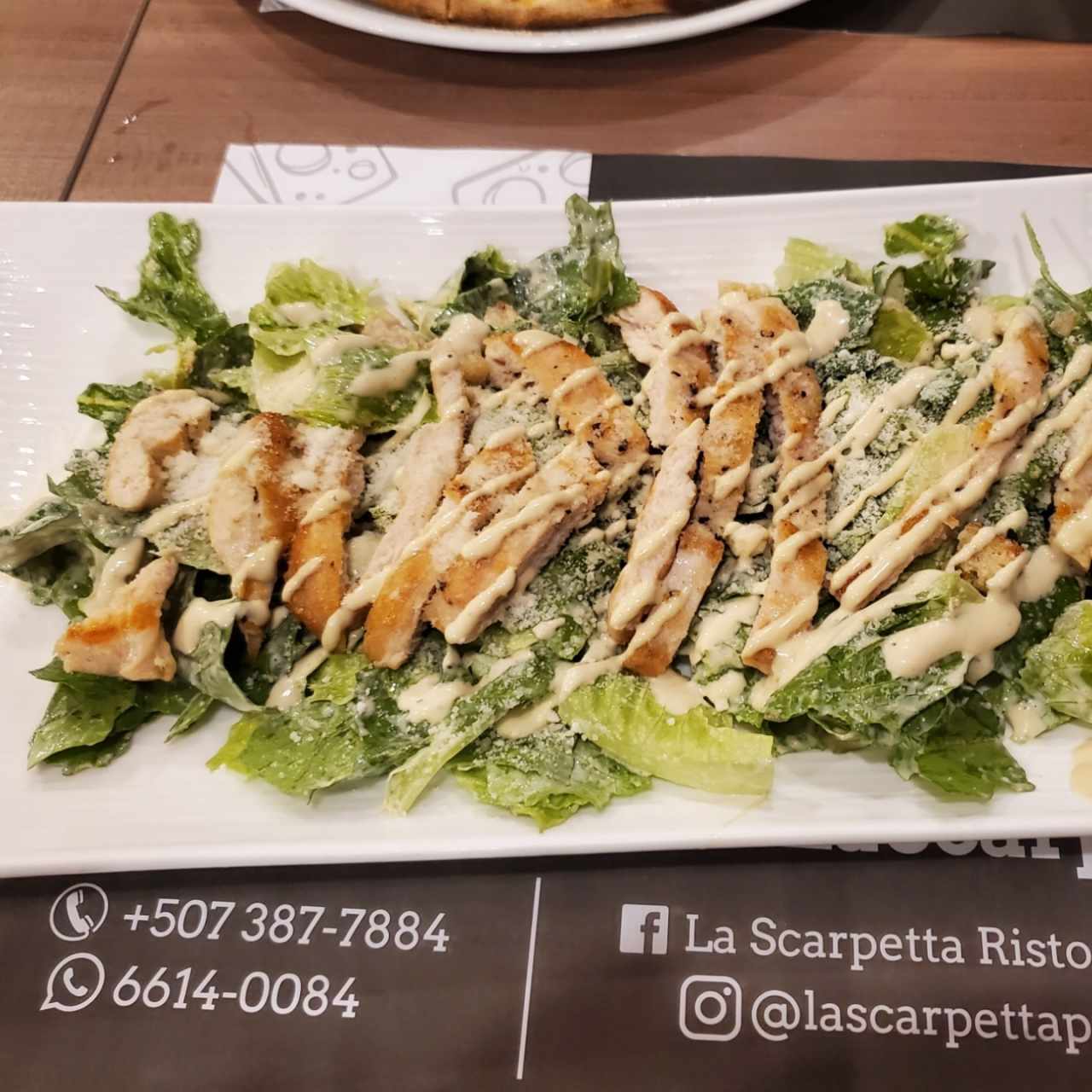 Ensalada César con pollo 