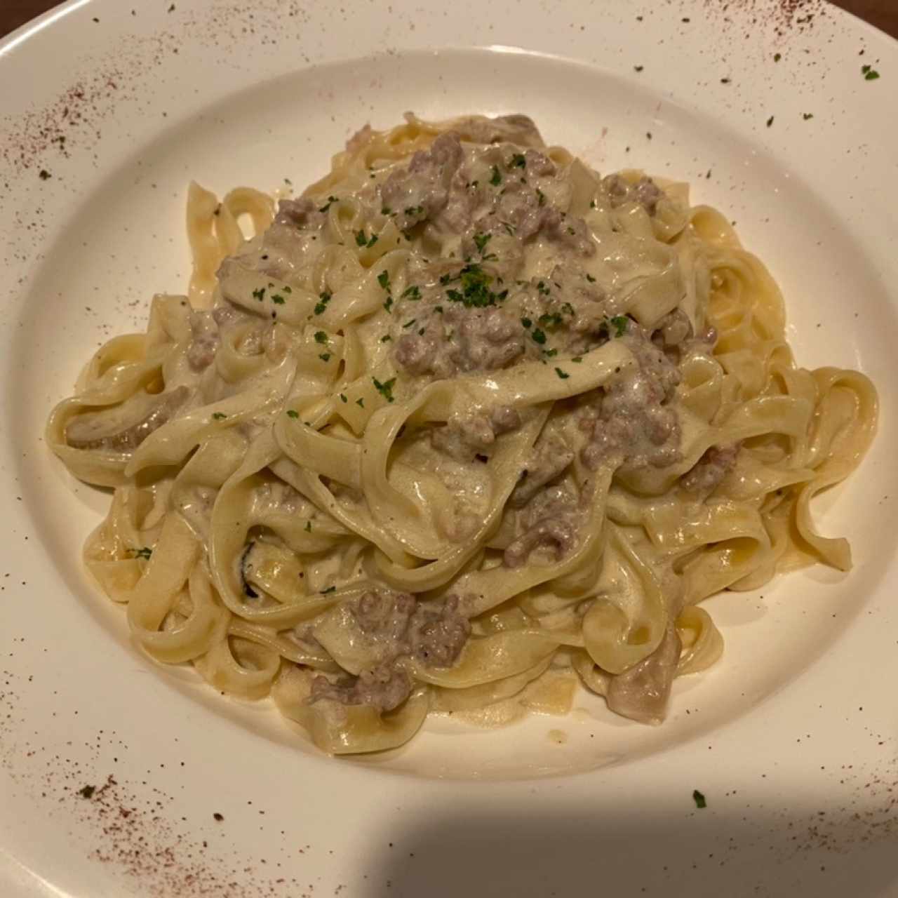 Fettuccine Salciccia e Porcino