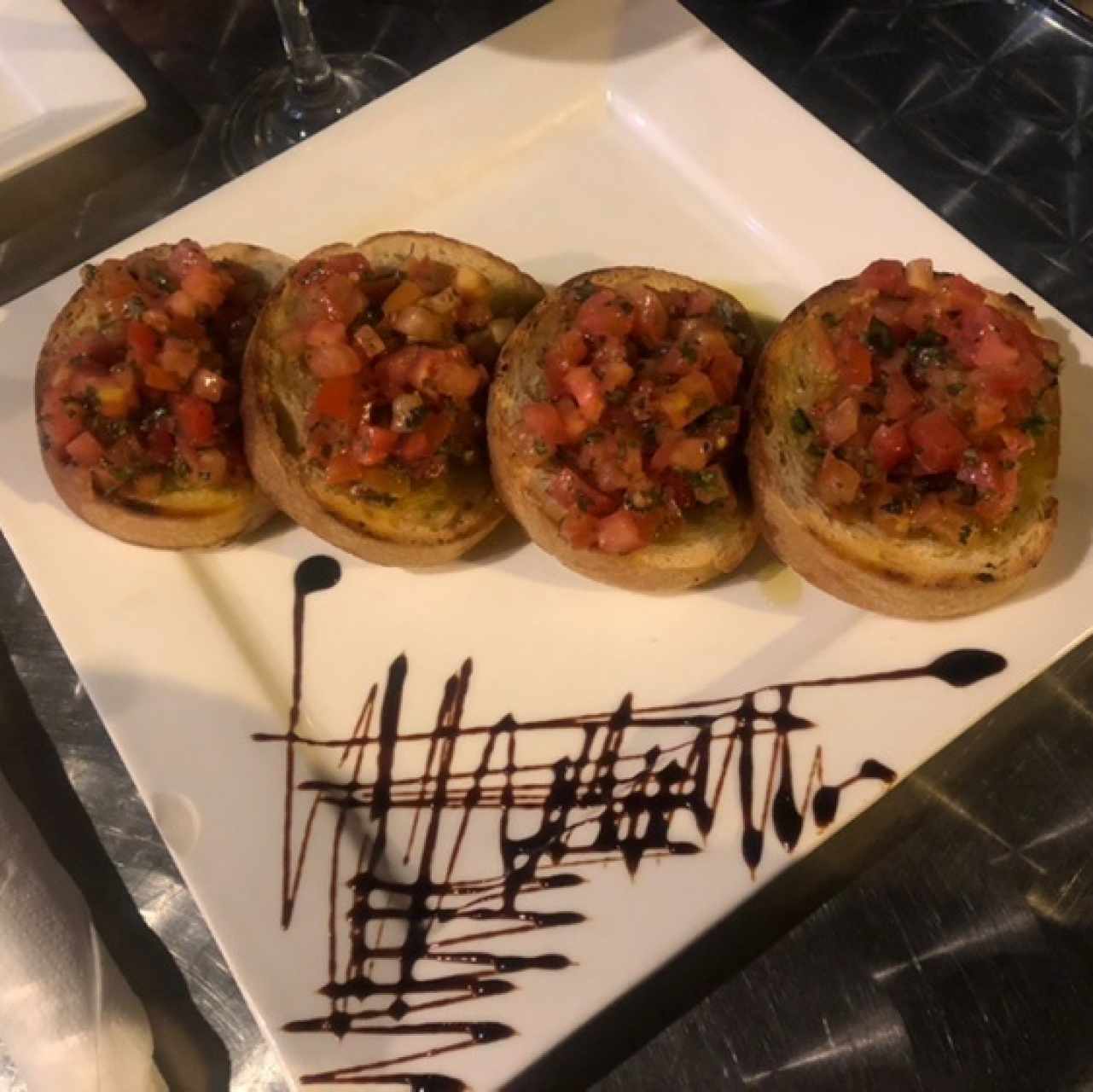 Antipasti - Bruschetta Mediterránea