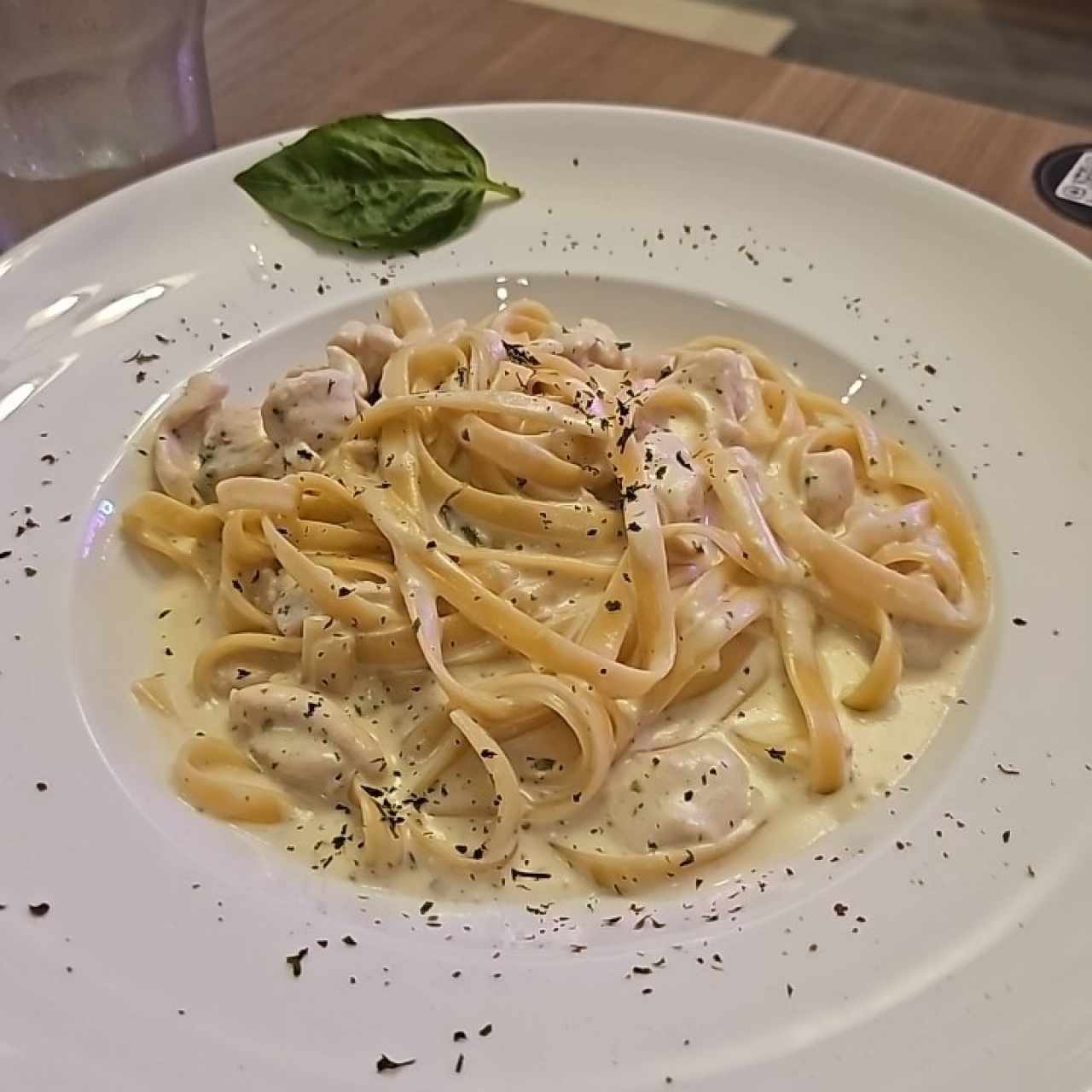 Paste - Fettucinne Alfredo Pollo