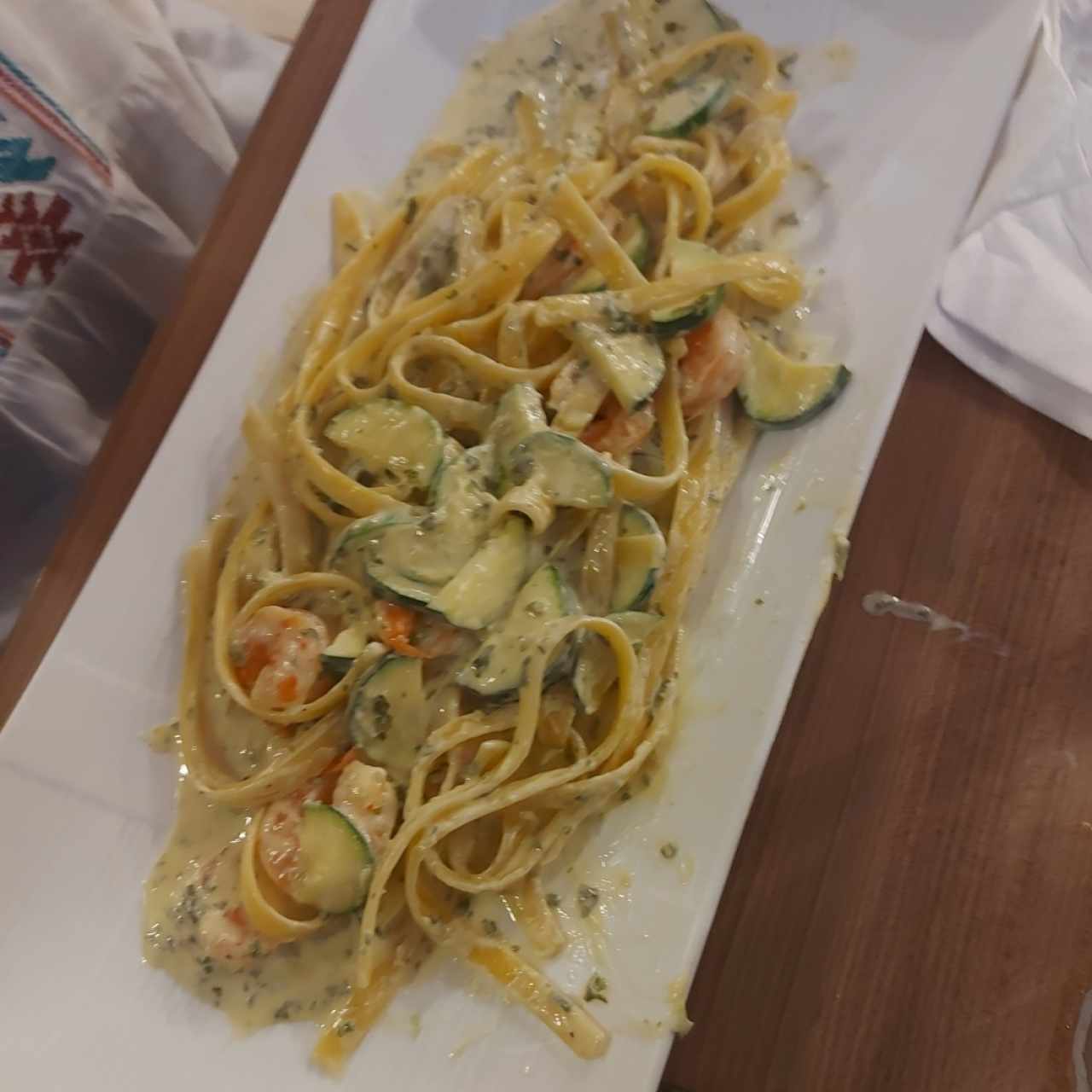 pasta de zucchinni y camarones