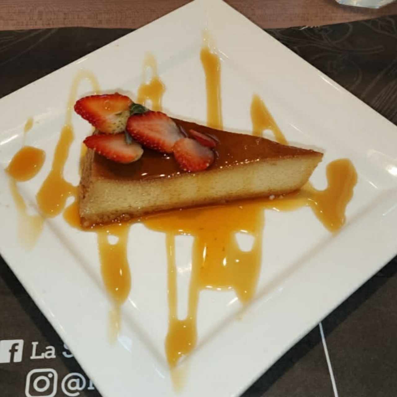 Flan de la casa