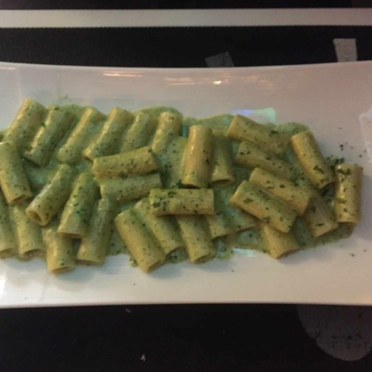 Macheroni pesto 