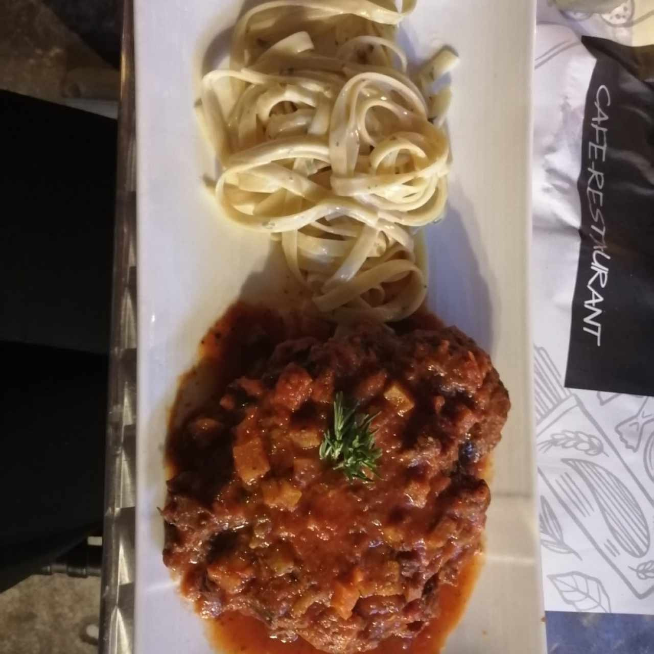 Ossobucco a la Milanese